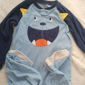 Boys Carter's size 5t footie sleeper